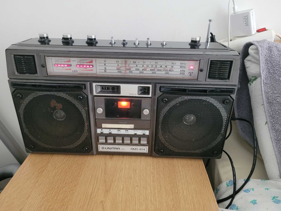 Radiocasetofon UNITRA ZRK RMS 404