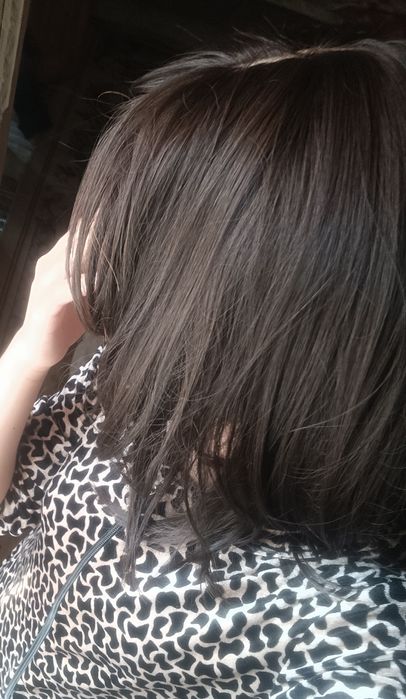 Qizla tabiiy soch parikligi umuman bilinmidi yengi