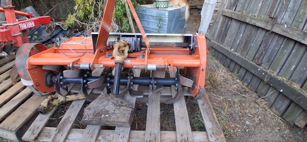 Freza tractor mic Tirisneag • OLX.ro