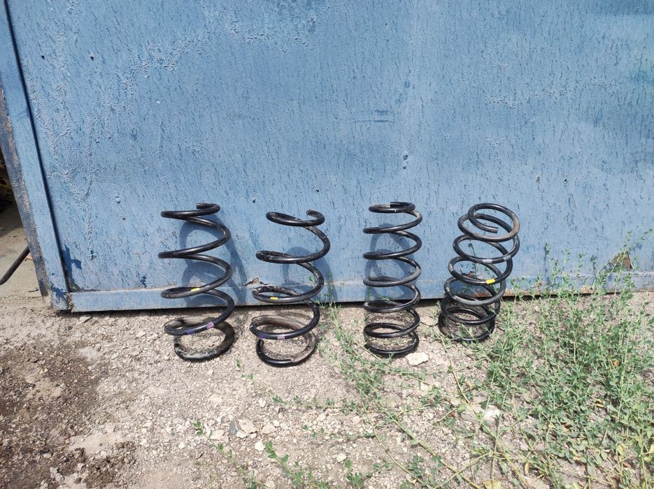 Продам пружины на Хундай Акцент