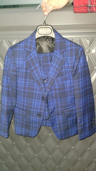 Костюм на мальчика 4-5 лет