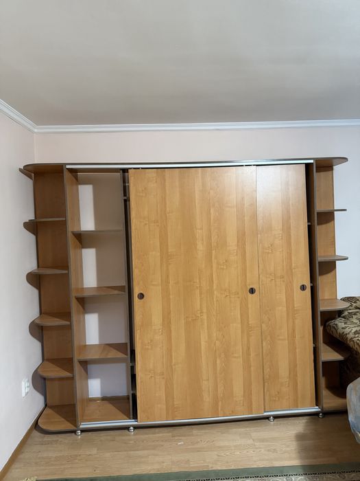 Продам шкаф в хорошем состоянии