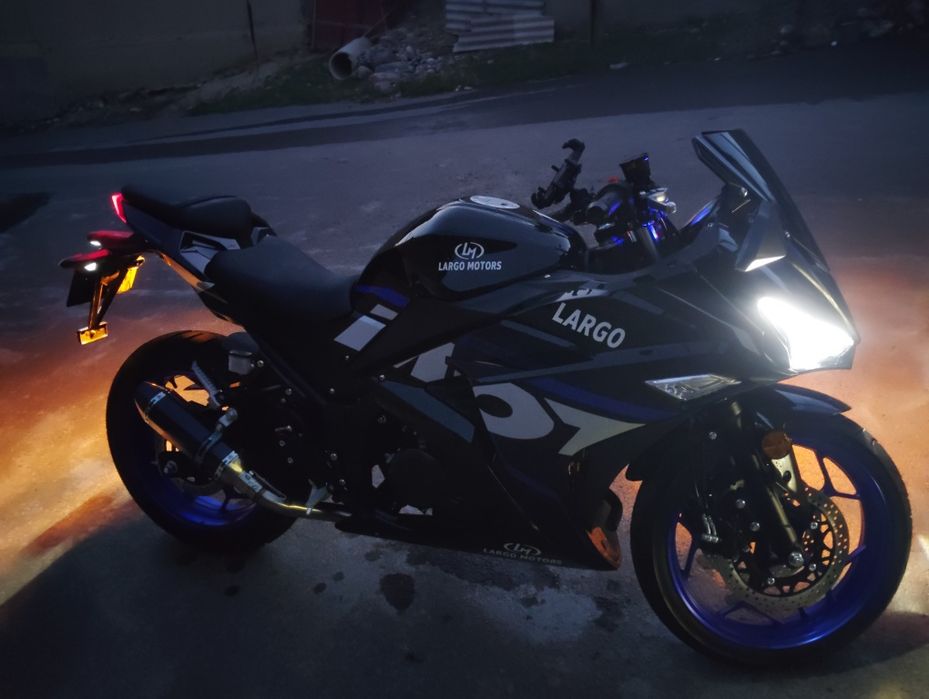 Mototsikl Sport Bayk