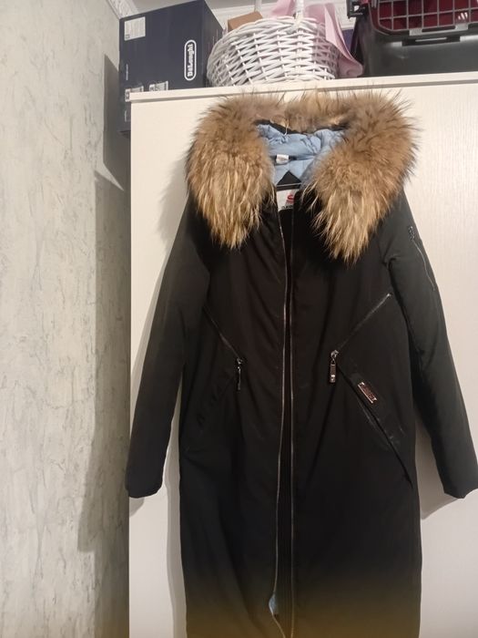 Продам пуховик не дорого