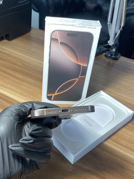 iPhone 16 Pro Max • 256 GB •Desert Titanium
