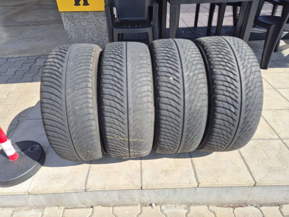 4бр.зимни гуми 225/50/17 98 Н Michelin