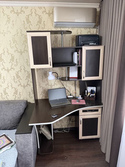 Стол компьютерный