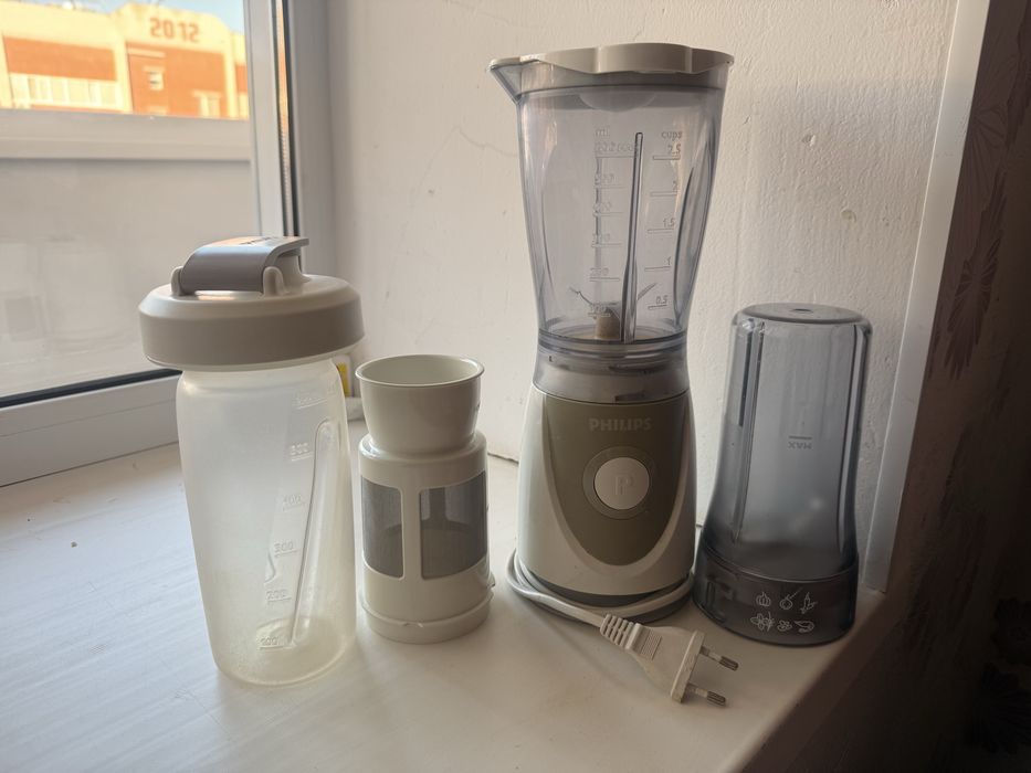 Мини блендер от Philips