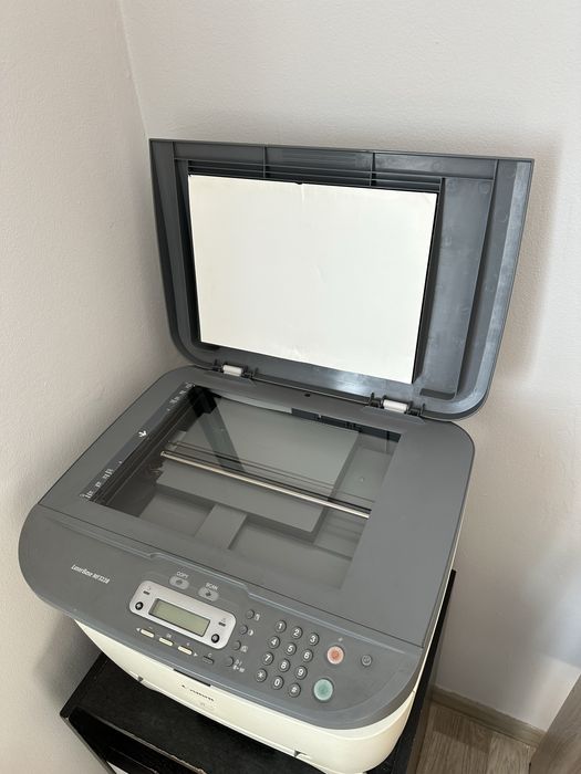 Продам принтер Canon MF3228 в рабочем состоянии