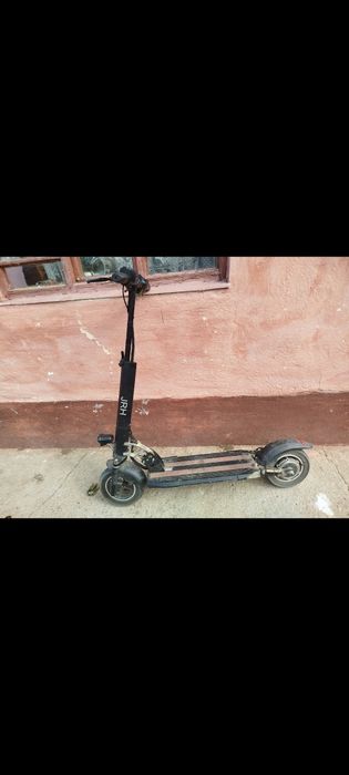 Trotineta electrică
