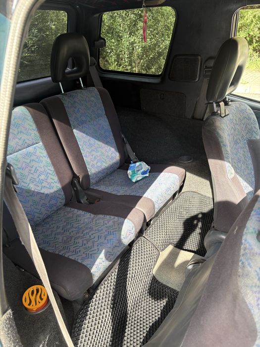 Продам toyota raf4