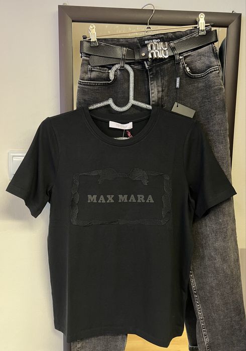 Дамски тениски”Max Mara”