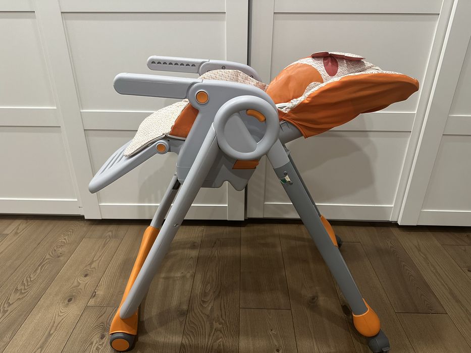 Scaun de masa Chicco Polly