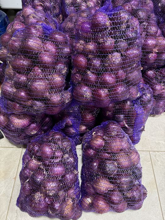 Vand ceapa galbena si rosie