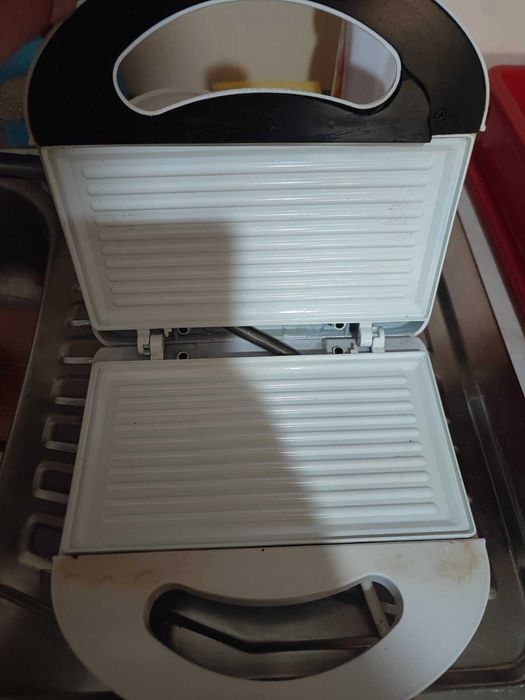 Грил преса / Сандвич грил