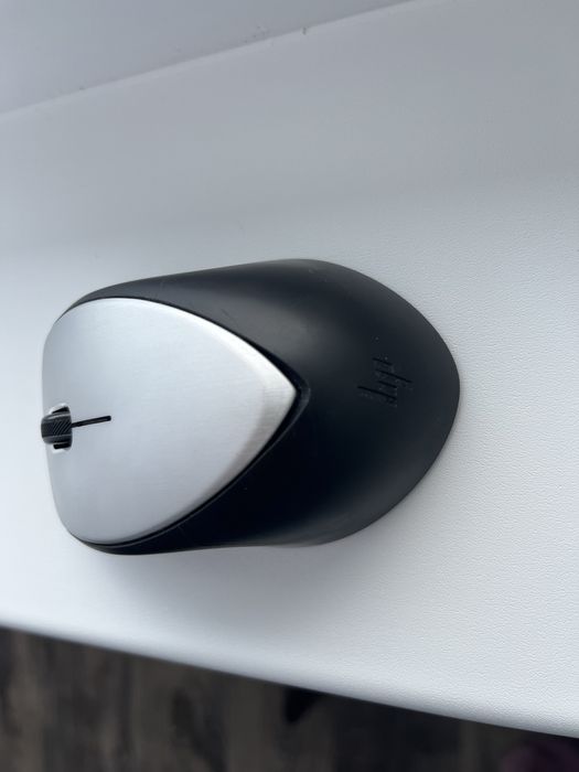 Компьютерная мышь HP на аккумуляторе