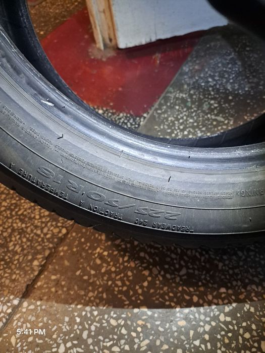 Set 4 anvelope 225/50/18