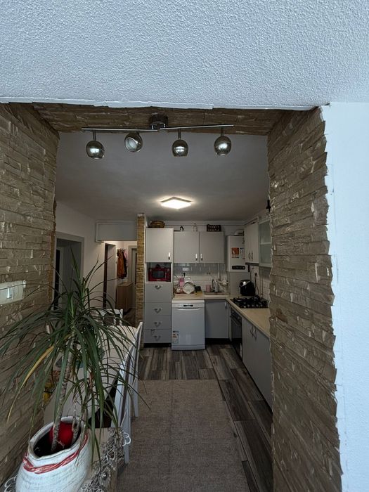 Apartament 2 camere de vânzare- Curtici