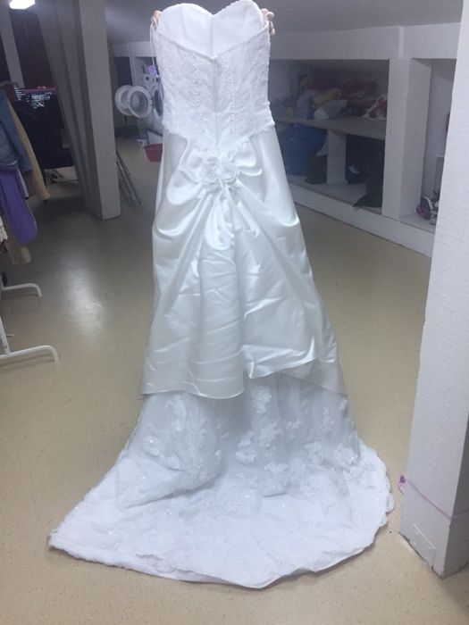 Rochie de mireasa Demetrios 9636