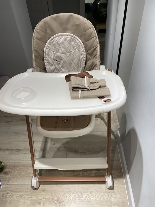 Продам стульчик для кормления happy berny v2