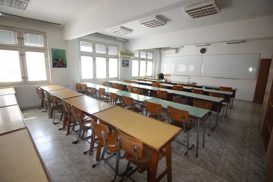 Офис в сграда - 6142