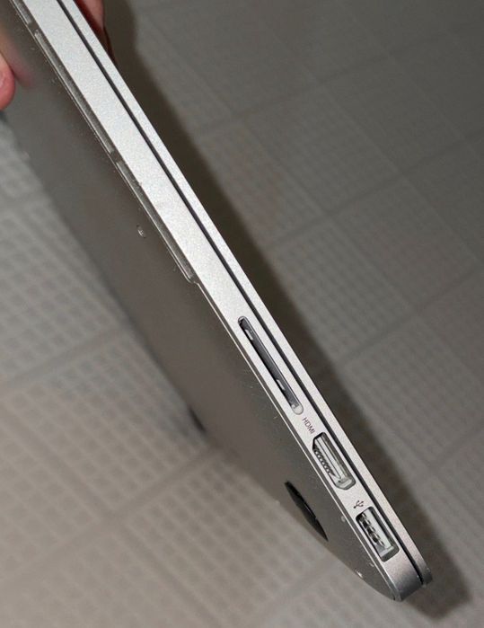 Laptop Macbook Pro (retina, 13inch, early 2015, silver 500GB)