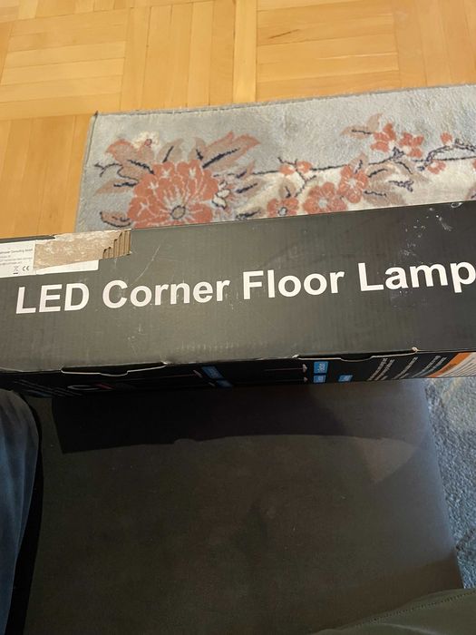 Продавам Ъглова LED лампа
