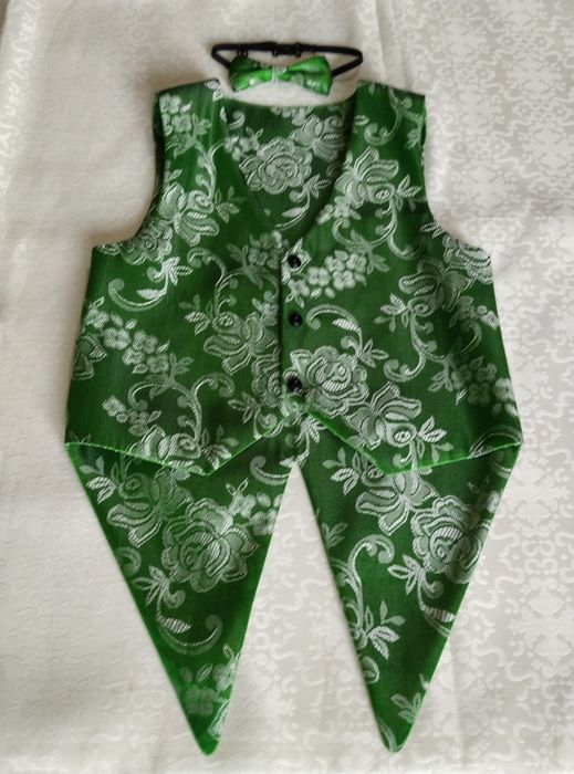 Детский костюм кузнечика.