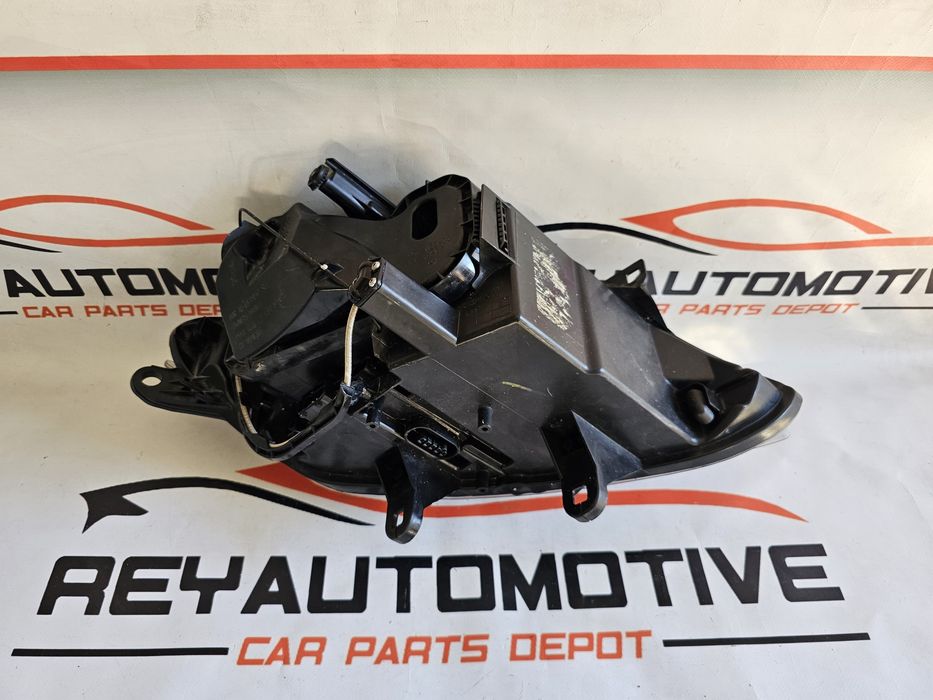 Far stanga xenon Bmw Z4 dupa 2004