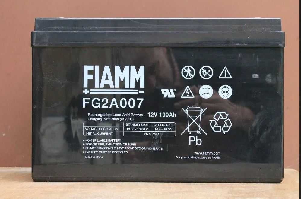 Тягов,гелов акумулатор 200ач гаранция.перфектен