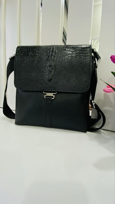 O’g’il bolla uchun sumka sotiladi