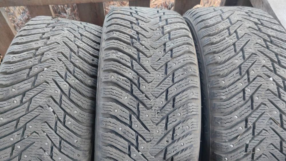 Шины с дисками BMW стояли R18