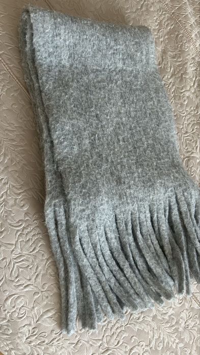 Женские вещи , шарф