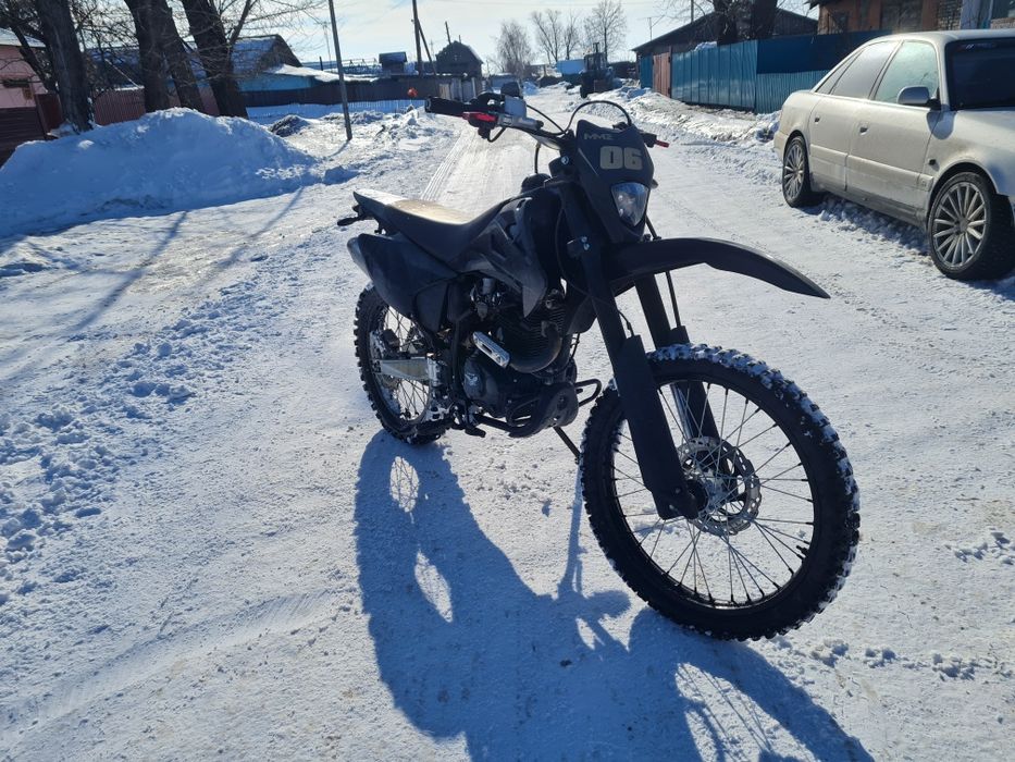 Мотоцикл эндуро 250куб