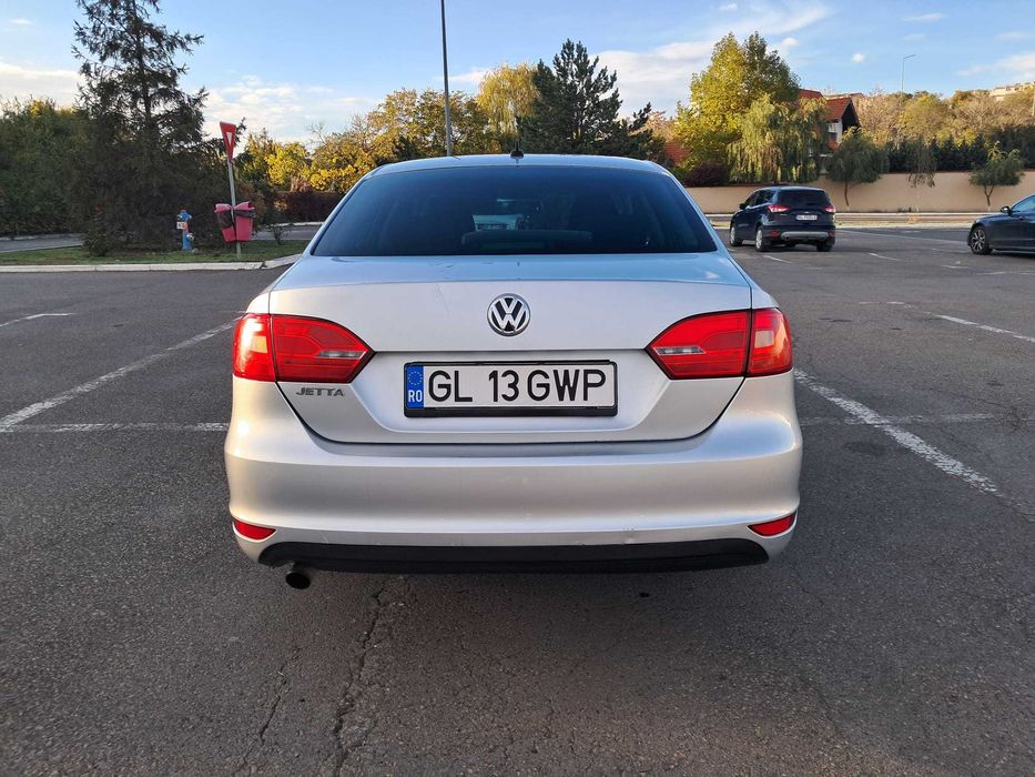 VOLKSWAGEN Jetta 2012 — imagine 5