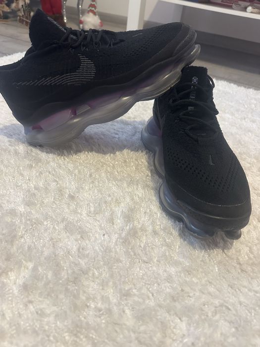 Nike AirMax scorpion flyknit 42