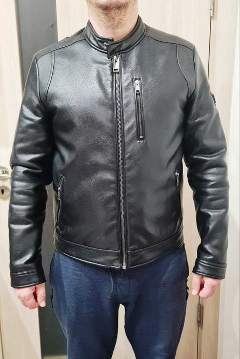 Яке от еко кожа Гес - GUESS