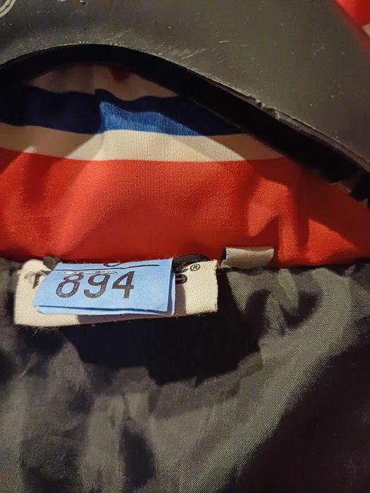 Vând jacheta Nabulus mărimea XXI