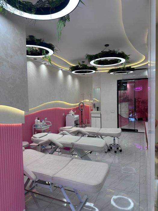 Tayor klinika , salon sotiladi Tayor bizness ijarachisi bilan birga so