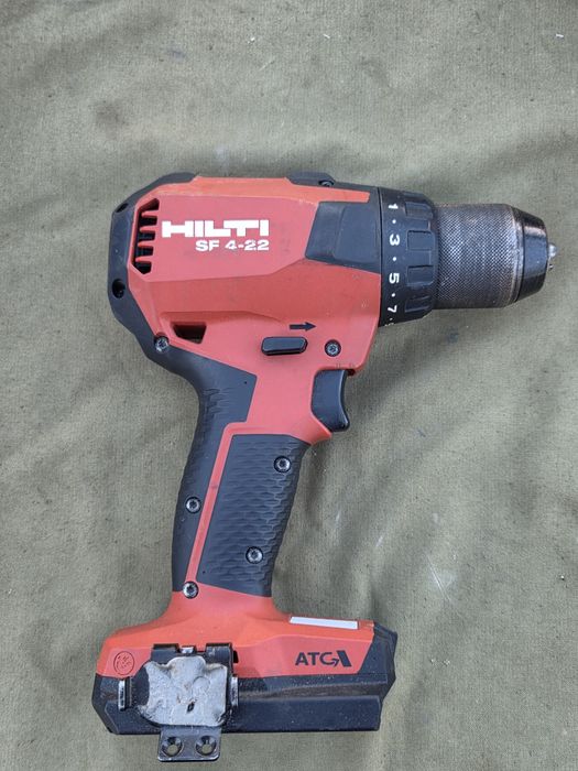 HILTI SF4-22 безкабелна пробивна машина