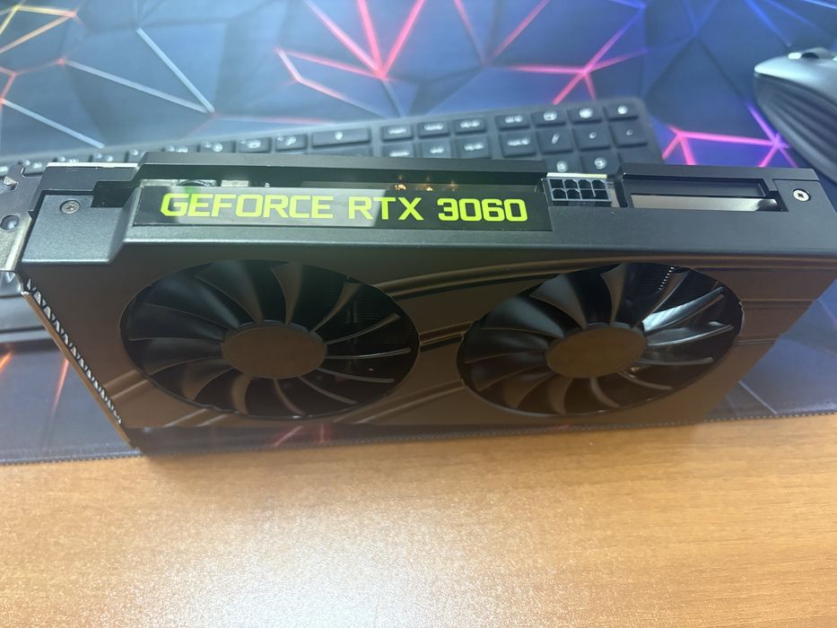 Продам видеокарты