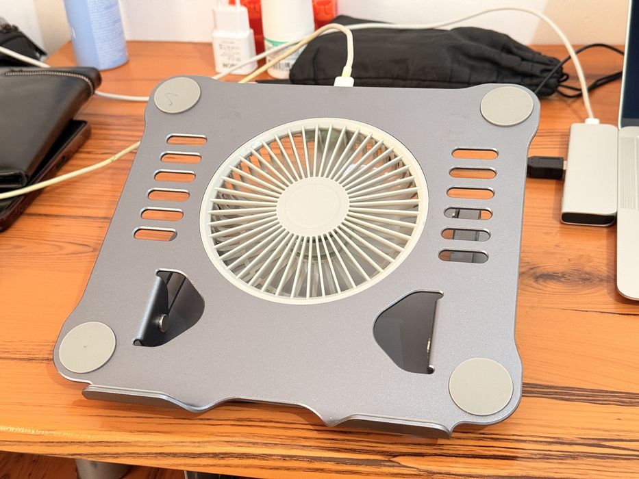 Продам подставку