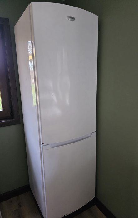 Combina Frigorifica Whirpool!