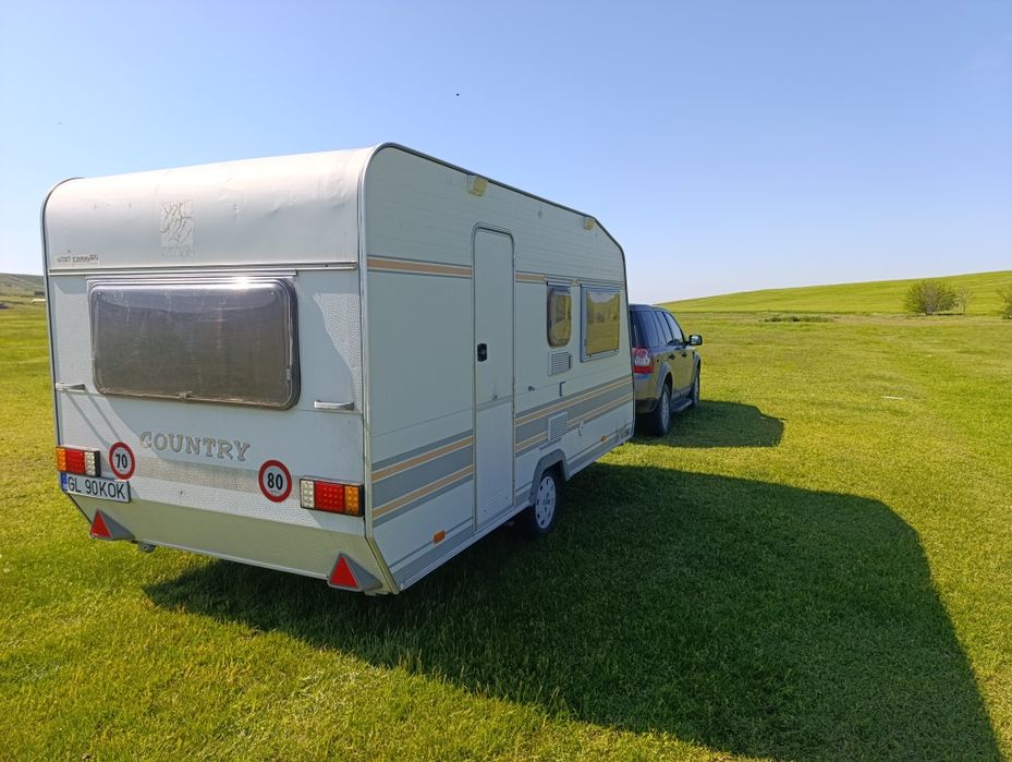 Rulotă knaus, pregătită pentru of camping