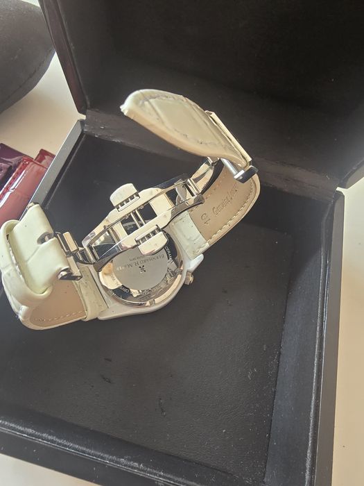 Женские часы ...