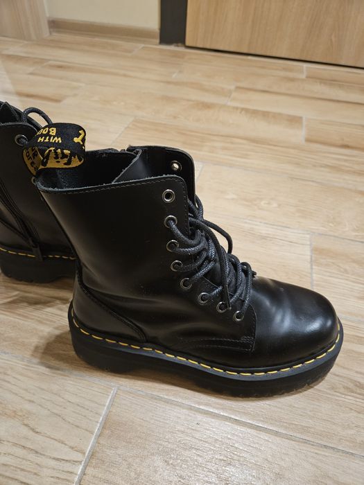 Dr. Martens Jadon