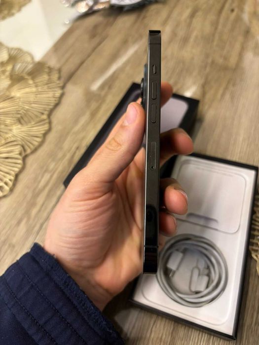 Iphone 13 pro 512gb - закупуван нов от Виваком, като нов