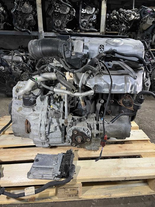 Двигатель Volkswagen AXZ 3.2 FSI