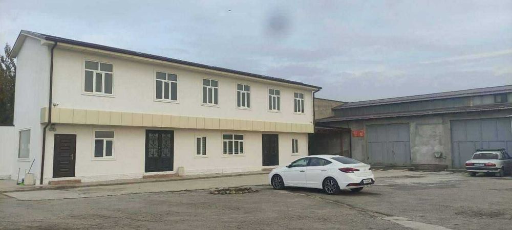 Продаётся 4 000 м² производственная база в пос.Ийк оте.