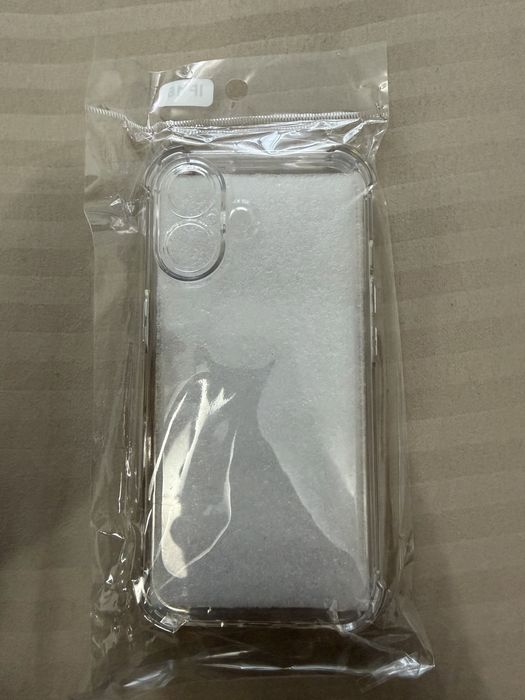 Vand huse si folii iphone 16